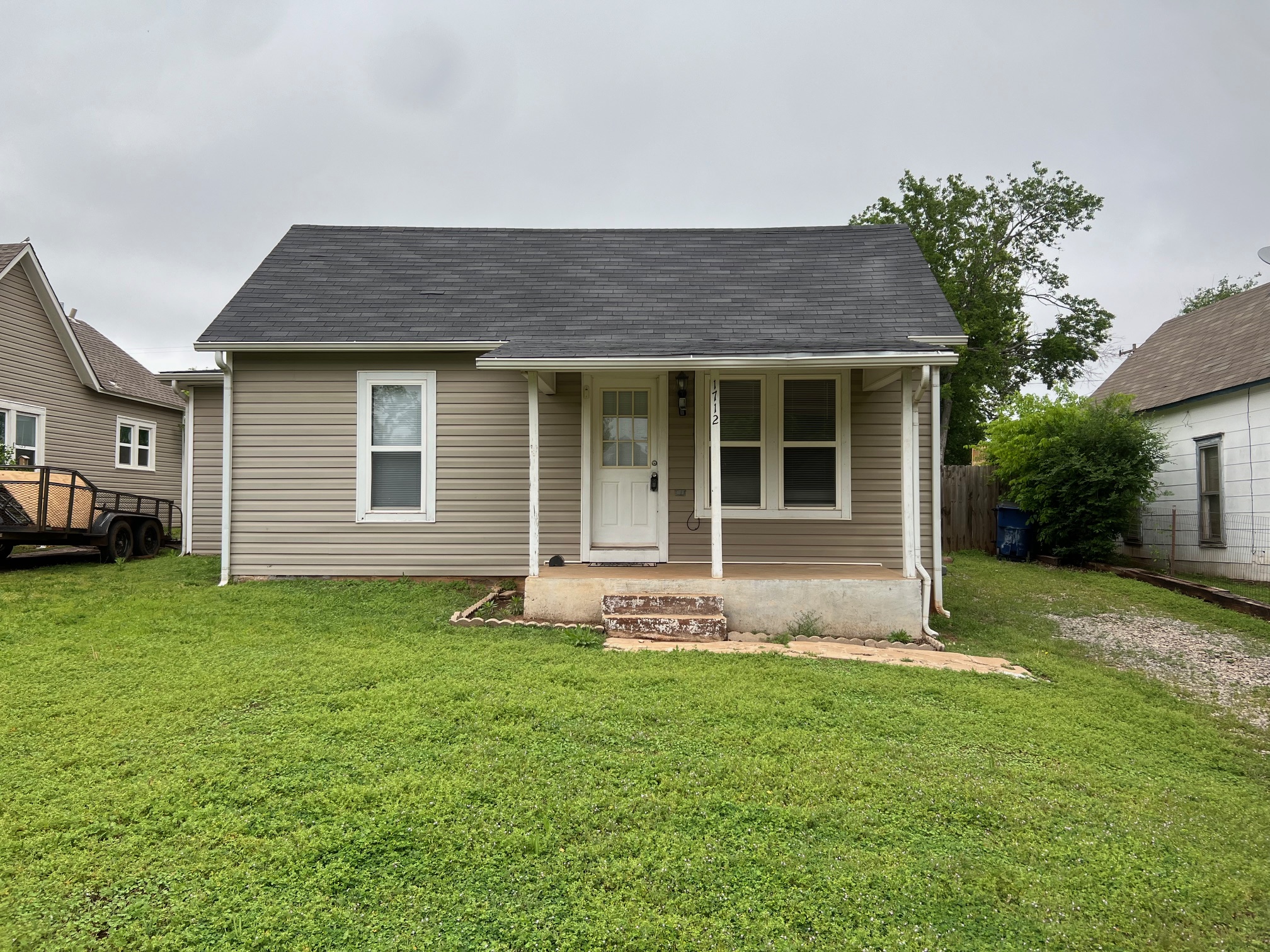 Property main image