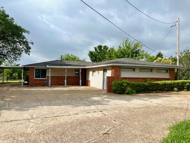 904 West Hefner Road